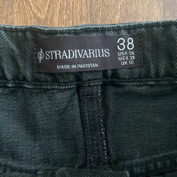 Sparkly jean skirt - Picture 3 of 4